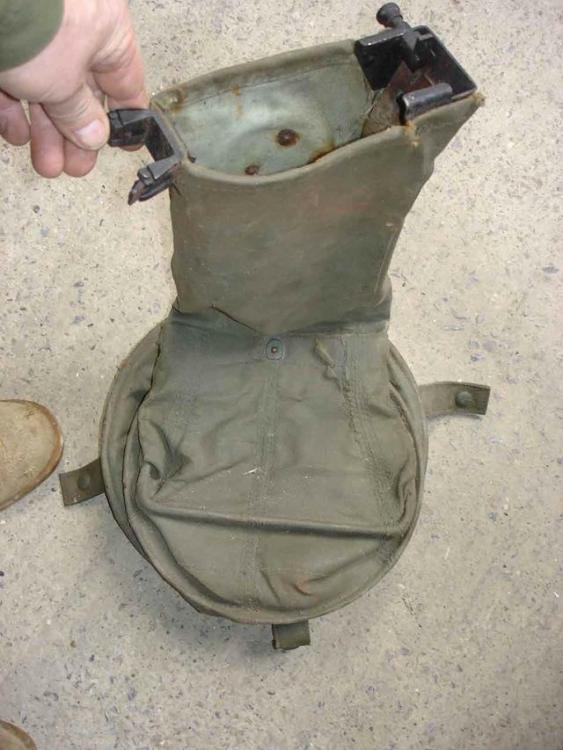 Besa-cartridge-catcher.thumb.jpg.15c1cbe