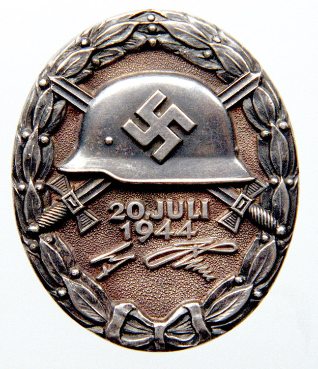 20 July Wound badge - Black - Jodl Alfred - Generaloberst - LR - Ailsby.jpg