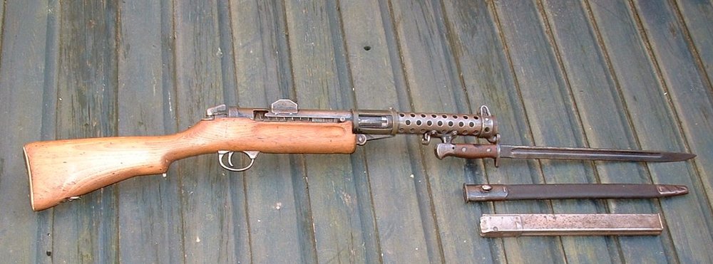 Lanchester machine gun 9mm (9)a.JPG