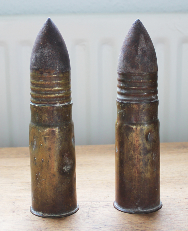 bullet4.jpg