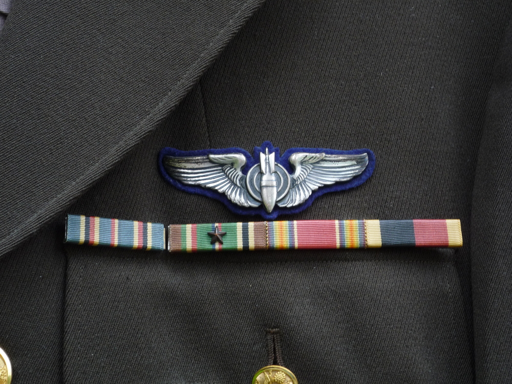 FMB Bomb Wings & ribbons, best.JPG