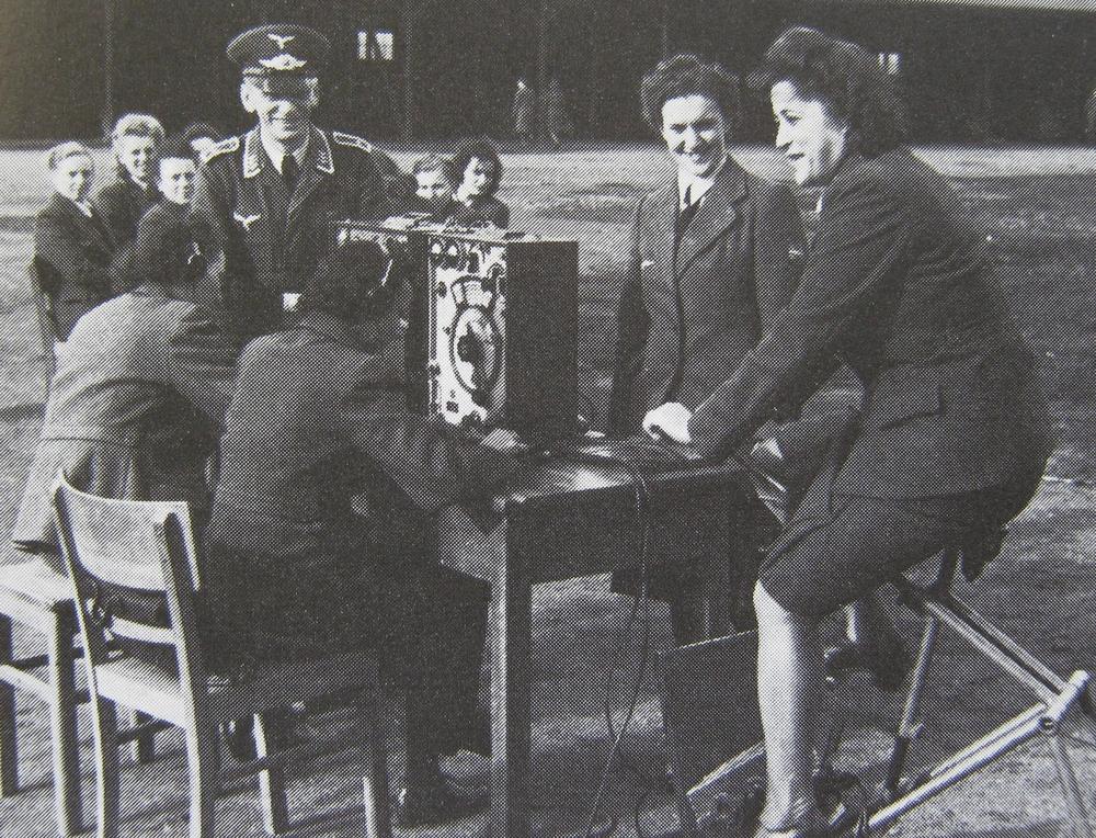 Helferinnen der Wehrmacht (11).JPG