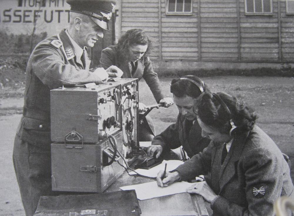 Helferinnen der Wehrmacht (12).JPG