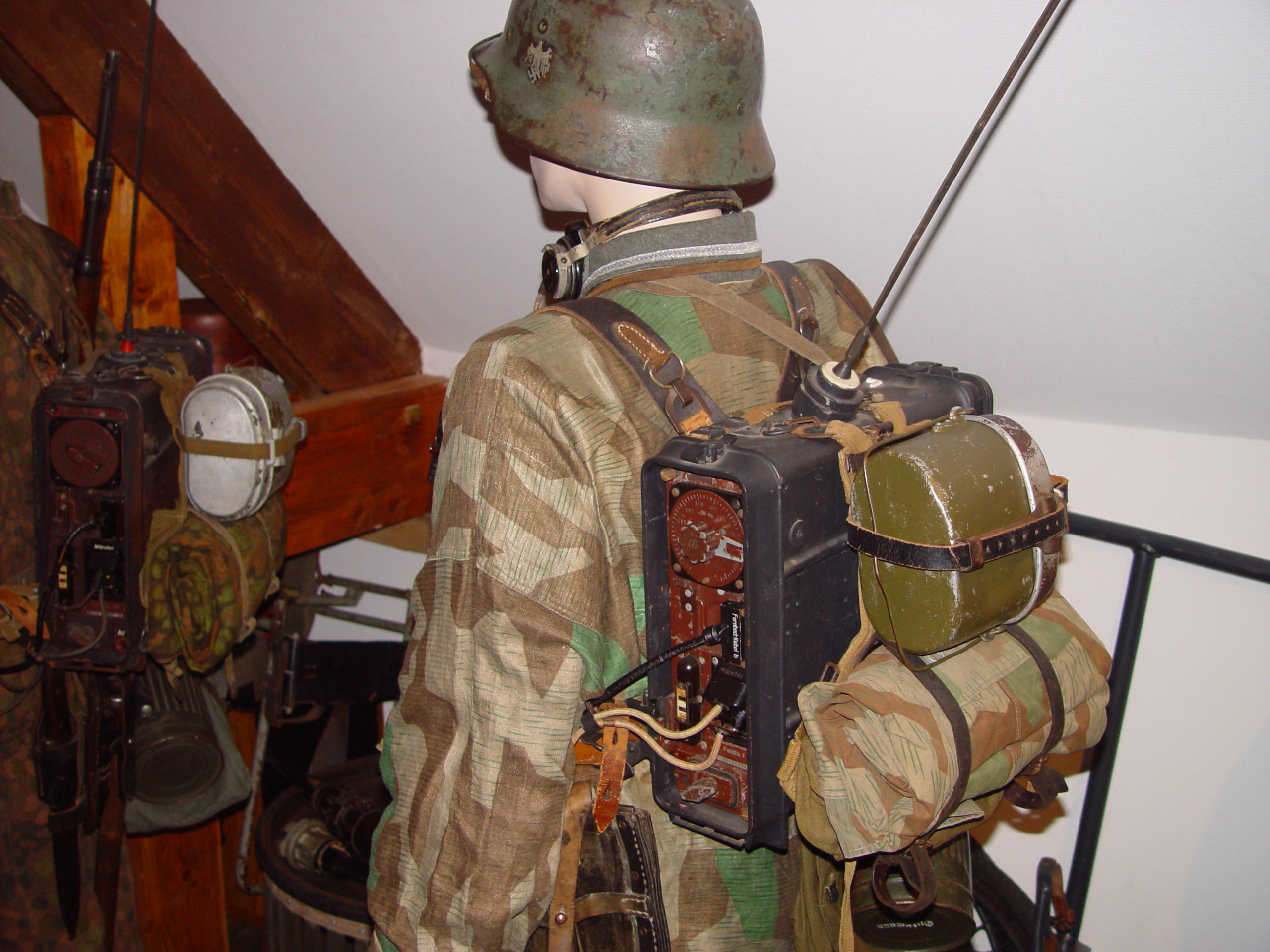 F is for Feldfunksprecher f WW2 German Portable Radio Militaria