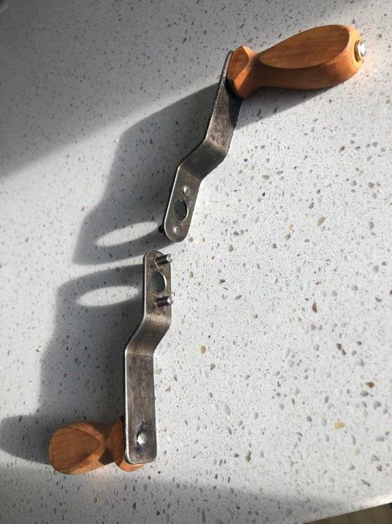 Handles_.thumb.jpg.f8346f370a6517132752d1c4570ccf38.jpg