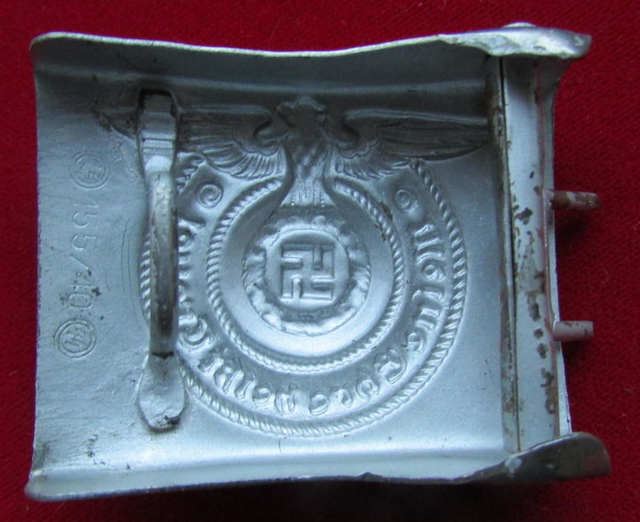 SS Buckle 2.jpg