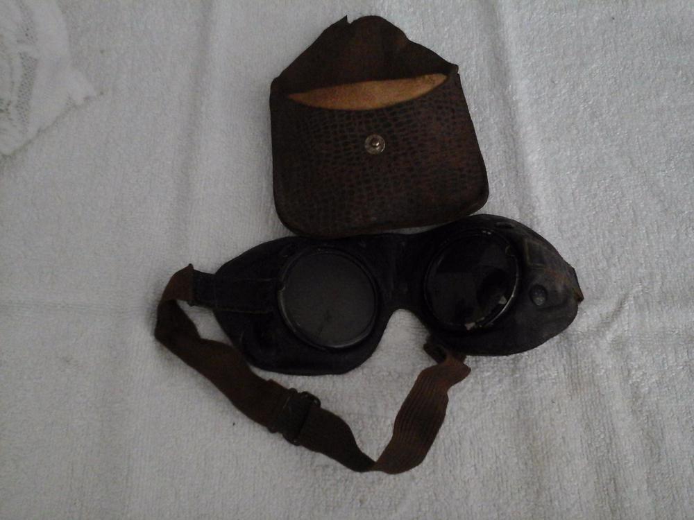 goggles1.jpg