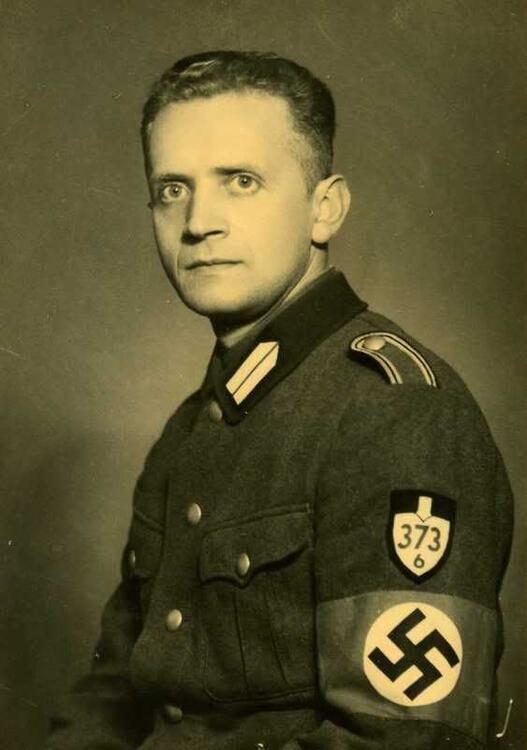 4 Truppfuhrer.jpg